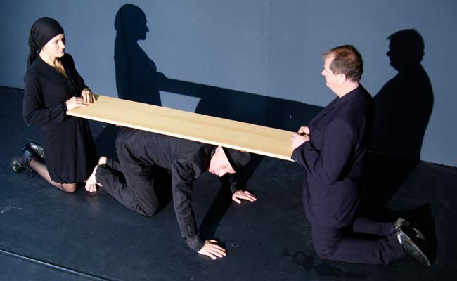 Theater Panoptikum - "Woanders ist anders" - 30.05., 01.06., 05.-07.06.2012 jeweils 20:00
