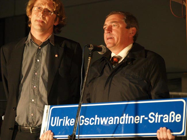 Bürgermeister Heinz Schaden und Vorstandsvorsitzender Alexander Mänhardt