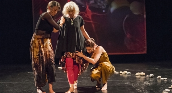 b.m-w dance company: HIDDEN LANGUAGE von Birgit Mühlmann-Wieser am 16.4.2019 um 19:00 Uhr