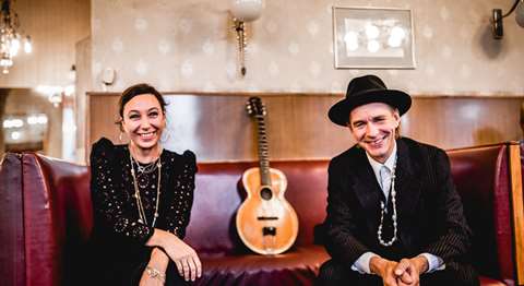 Ernst Molden und Ursula Strauss am 08.12.2023 20:00